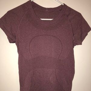 Lululemon short sleeve shirt